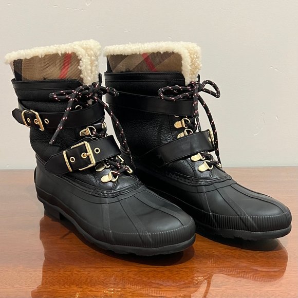 EUC Burberry Windmere Check Weather Boot - Picture 1 of 10